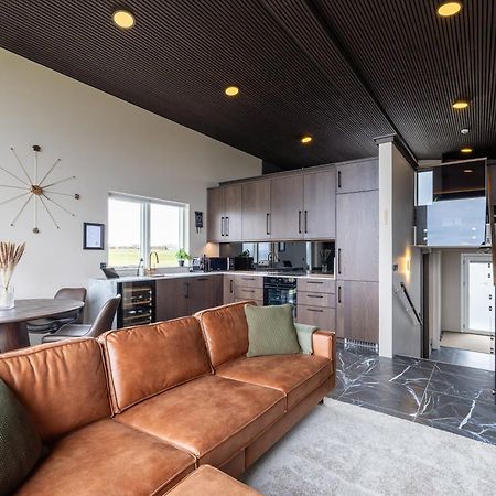 Bay View Apartments Gardur Luaran gambar