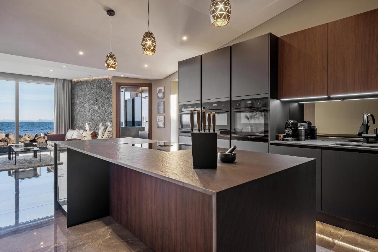 Bay View Apartments Gardur Luaran gambar