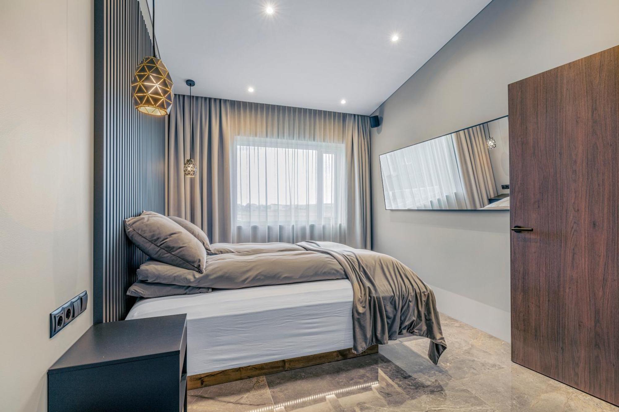 Bay View Apartments Gardur Luaran gambar