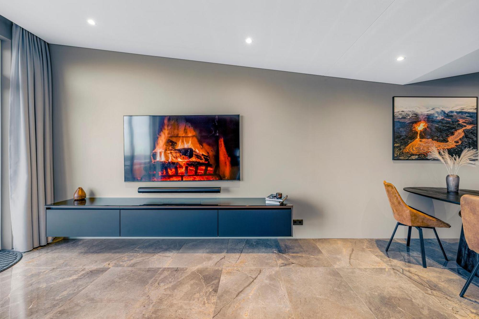 Bay View Apartments Gardur Luaran gambar