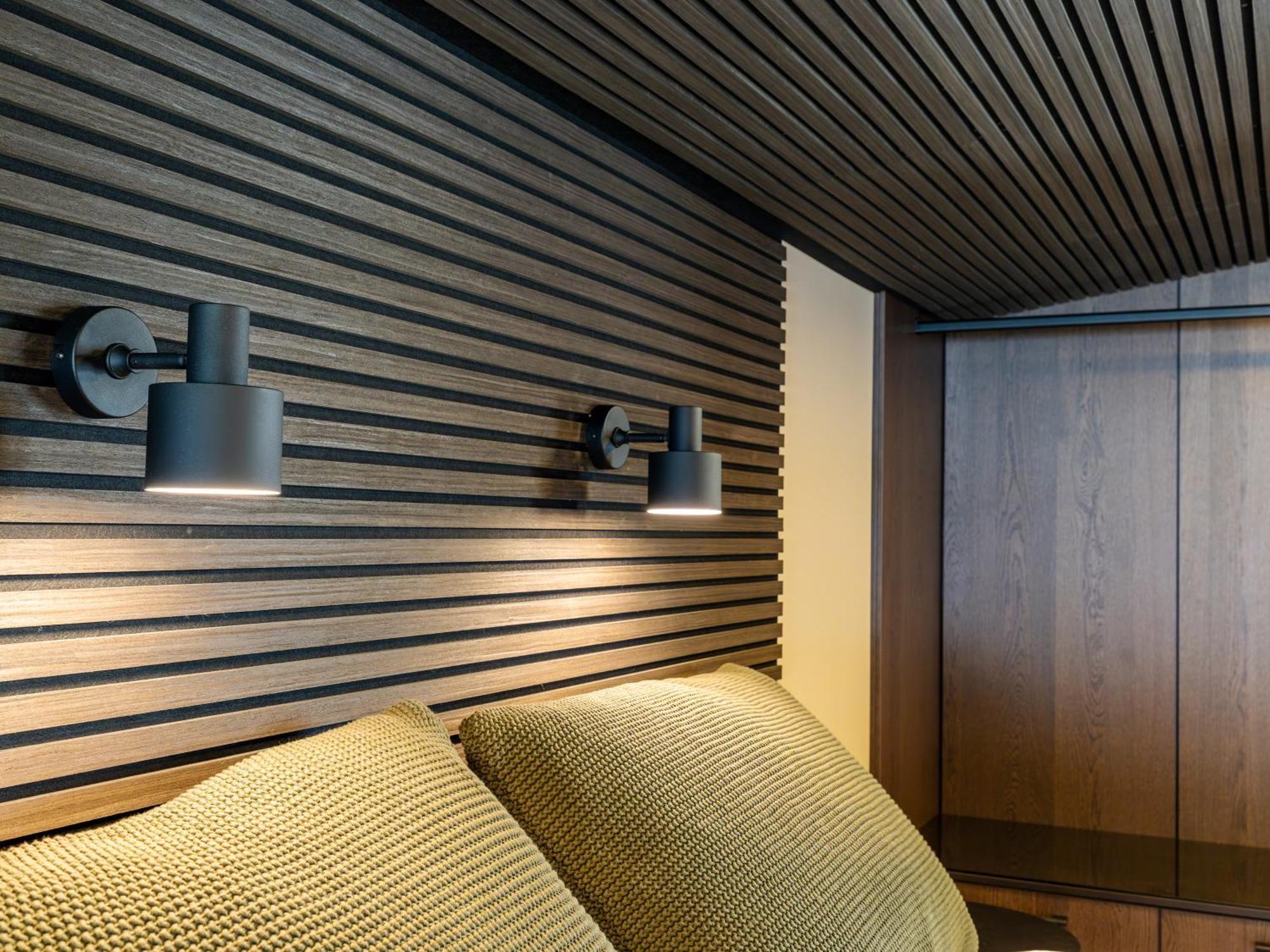 Bay View Apartments Gardur Luaran gambar