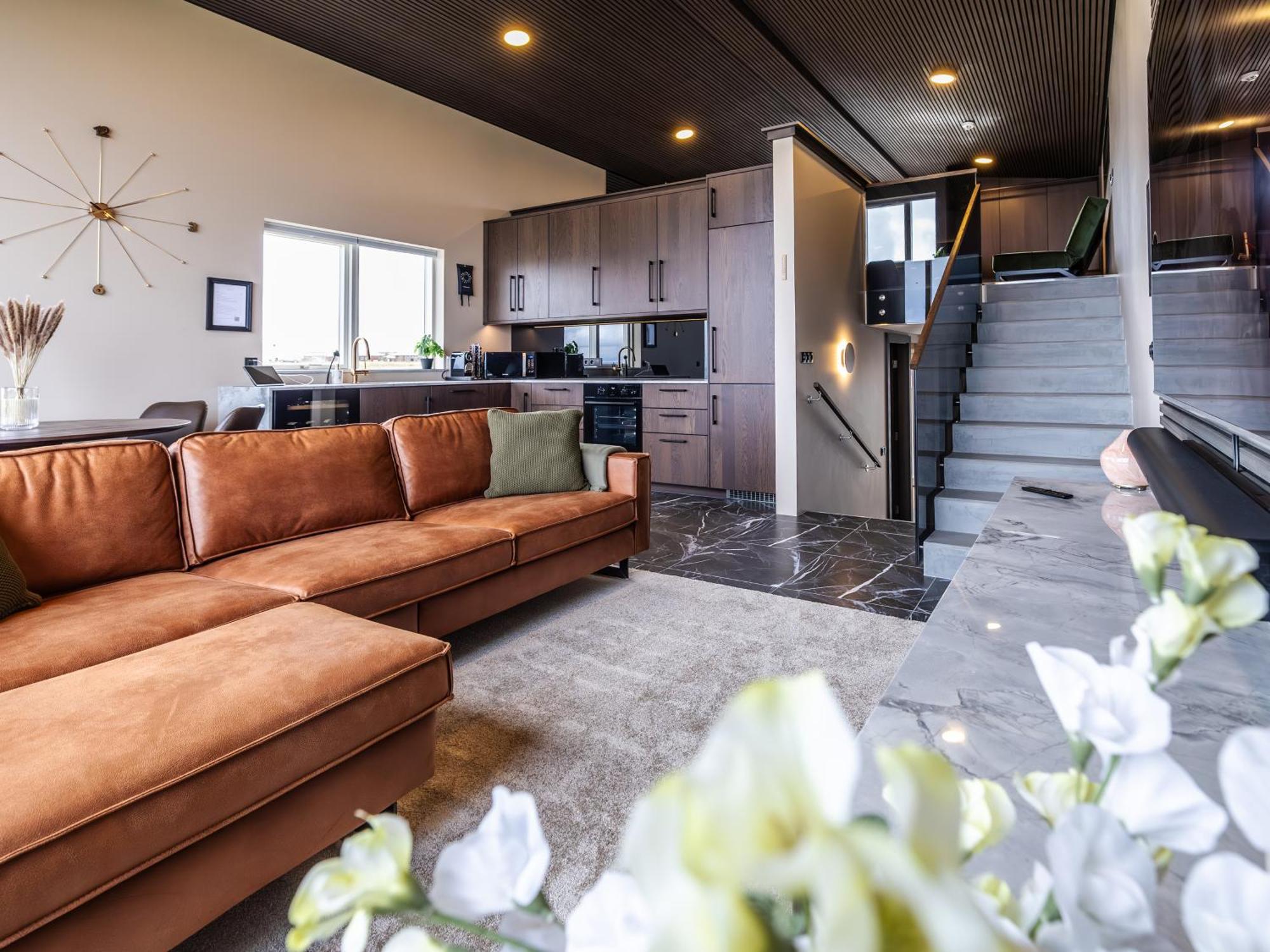 Bay View Apartments Gardur Luaran gambar